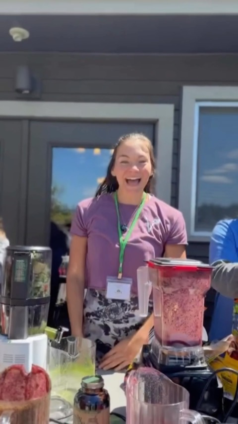 Fresh smoothies being made at the VWR Triple Bar